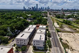 2709 5th Street E, Austin, TX 78702 - Photo 19