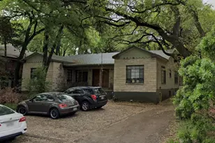 915 Keith Ln, Austin, TX 78705 - Photo 3