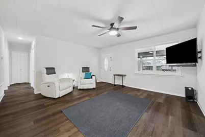 210 Fallwell Street, Liberty Hill, TX 78642 - Photo 5