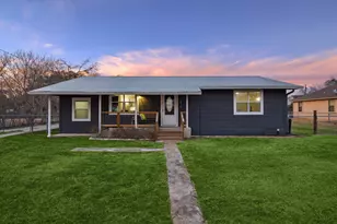 210 Fallwell St, Liberty Hill, TX 78642 - Photo 3