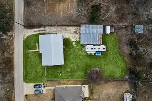 210 Fallwell St, Liberty Hill, TX 78642 - Photo 25