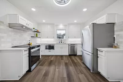 210 Fallwell Street, Liberty Hill, TX 78642 - Photo 7