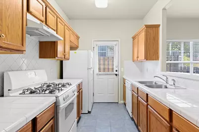 5740 Alsace Trail, Austin, TX 78724 - Photo 17