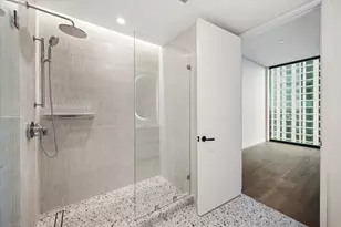 610 Davis St, Austin, TX 78701 - Photo 11