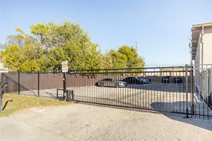 7945 Gault St, Austin, TX 78757 - Photo 19