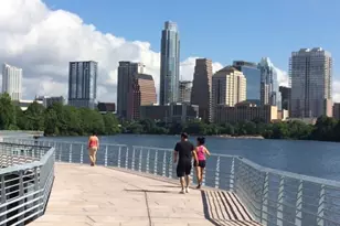 1818 S Lakeshore Blvd, Austin, TX 78741 - Photo 29