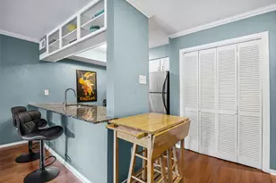 1818 S Lakeshore Blvd, Austin, TX 78741 - Photo 7