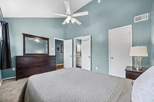 1818 S Lakeshore Blvd, Austin, TX 78741 - Photo 5