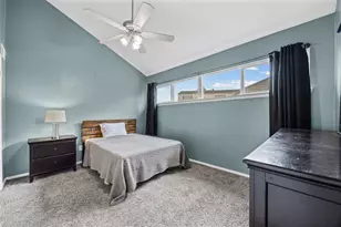 1818 S Lakeshore Blvd, Austin, TX 78741 - Photo 3