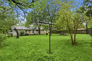2702 Sherwood Ln, Austin, TX 78704 - Photo 5