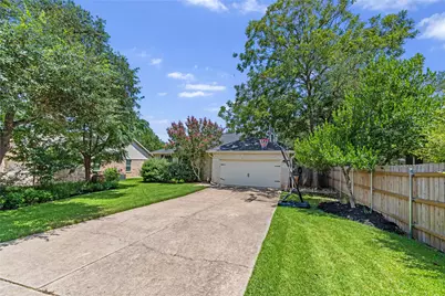 9131 Edwardson Lane, Austin, TX 78749 - Photo 3