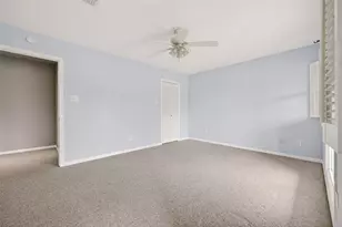 11121 Pinehurst Dr, Austin, TX 78747 - Photo 37