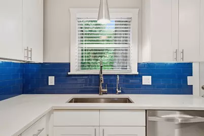 9504 N Creek Drive, Austin, TX 78753 - Photo 11
