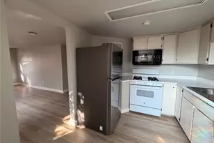 106 E 38th St, Austin, TX 78705 - Photo 11