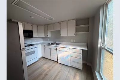 106 E 38 Street #B, Austin, TX 78705 - Photo 7