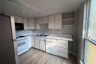 106 E 38th St, Austin, TX 78705 - Photo 7