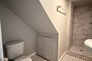 106 E 38th St, Austin, TX 78705 - Photo 7