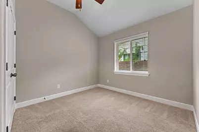 1002 Cripple Creek Drive, Austin, TX 78758 - Photo 15