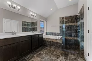 1002 Cripple Creek Dr, Austin, TX 78758 - Photo 13