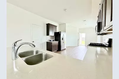 140 Canley Loop, Hutto, TX 78634 - Photo 7