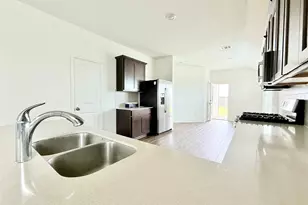 140 Canley Loop, Hutto, TX 78634 - Photo 7
