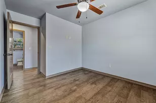 1812 Forestglade Dr, Austin, TX 78745 - Photo 25