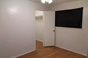 2500 Burleson Rd, Austin, TX 78741 - Photo 9