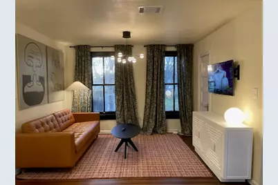 117 W Grove Street, San Marcos, TX 78666 - Photo 3