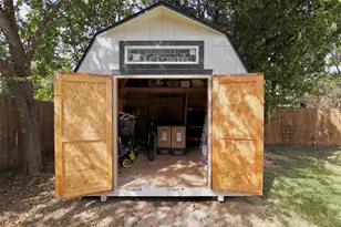 2106 Bluebonnet Dr, Round Rock, TX 78664 - Photo 7