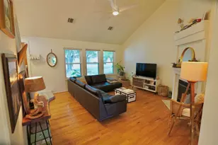 2106 Bluebonnet Dr, Round Rock, TX 78664 - Photo 11