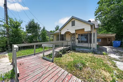708 Booth Street, Taylor, TX 76574 - Photo 5