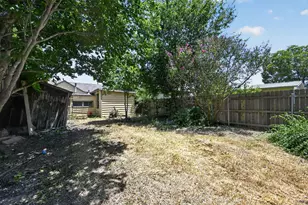 708 Booth St, Taylor, TX 76574 - Photo 37