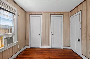 708 Booth St, Taylor, TX 76574 - Photo 25
