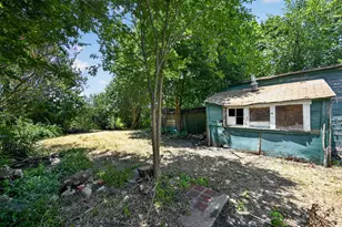708 Booth St, Taylor, TX 76574 - Photo 39