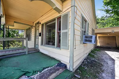 708 Booth Street, Taylor, TX 76574 - Photo 3