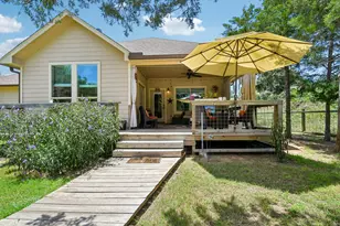 141 Upola Ct, Bastrop, TX 78602 - Photo 31