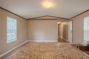 119 Royal St, Taylor, TX 76574 - Photo 5