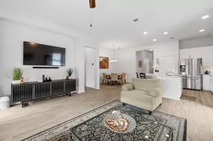 209 Belford St, Georgetown, TX 78628 - Photo 7