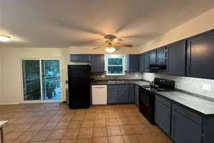 12613 Crystal Creek Dr, Buda, TX 78610 - Photo 15