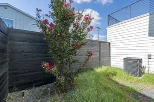 1419 Montopolis Dr, Austin, TX 78741 - Photo 23