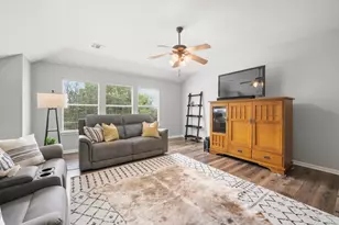 540 Manchester Ln, Austin, TX 78737 - Photo 21