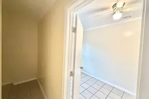 7221 Ellington Cir, Austin, TX 78724 - Photo 17