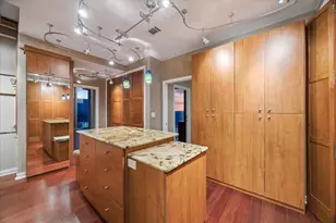 360 Nueces St, Austin, TX 78701 - Photo 21