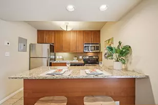 7685 Northcross Dr, Austin, TX 78757 - Photo 11