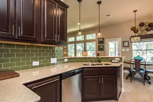 339 Atlanta Park Dr, Georgetown, TX 78628 - Photo 5