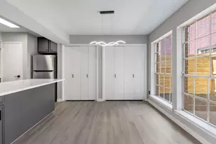 2226 Nantucket Dr, Houston, TX 77057 - Photo 11