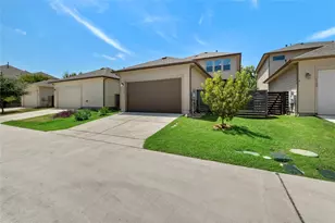 1709 Lawrence St, Austin, TX 78741 - Photo 37