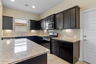 1709 Lawrence St, Austin, TX 78741 - Photo 15