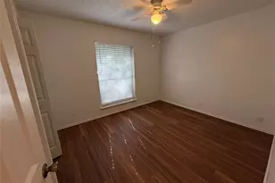 8002 Marble Ridge Dr, Austin, TX 78747 - Photo 15