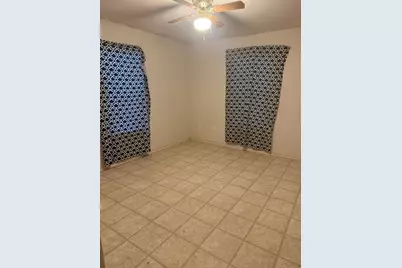 601 Cottonwood Street, Lockhart, TX 78644 - Photo 11